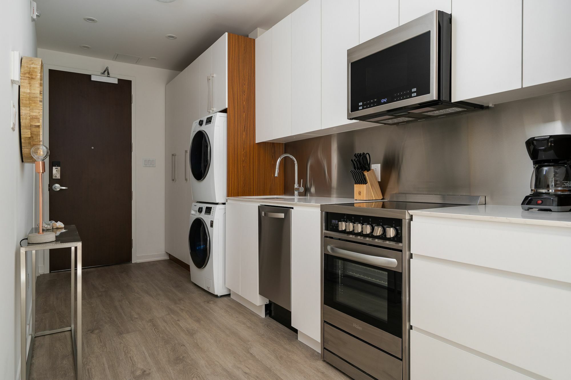 Lovely Studio In Quartier Des Spectacles By Sonder Apartment Montreal Bagian luar foto